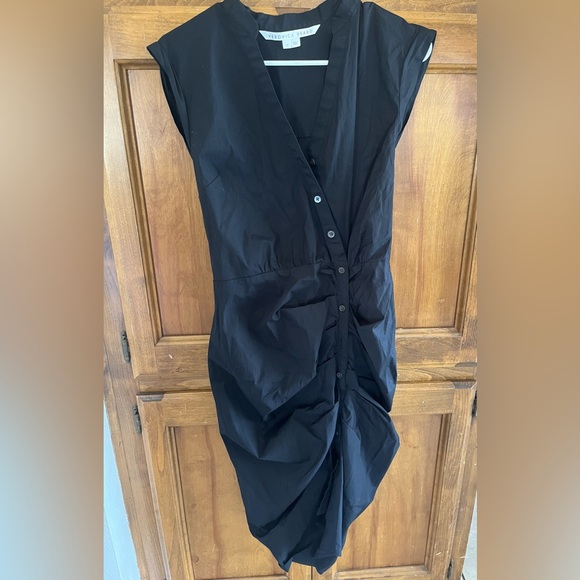 VERONICA BEARD Core Bell Ruched Mini Shirtdress black size 6 - Picture 6 of 6